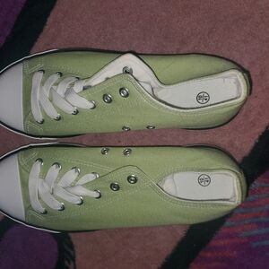 FINAL PRICE Green Canvas Sneakers Classic Low-Top Design